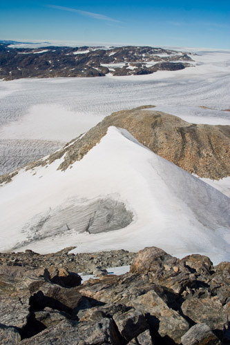 Живописные каменисто-ледяные виды Гренландии