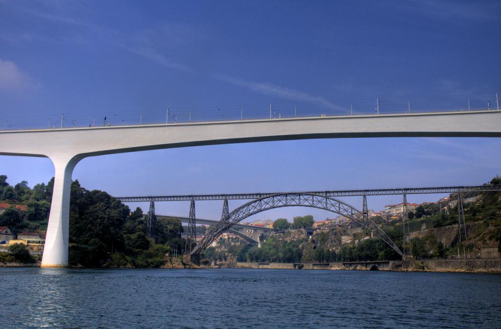 Ponte_de_Sao_Joao_1.jpg