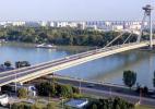 Город Подгорица в Черногории. Мост Тысячелетия Город Подгорица в Черногории. Мост Тысячелетия