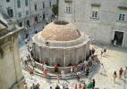 Большой фонтан Онофрио в городе Дубровнике в Хорватии