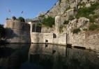 Крепостные стены города Котора в Черногории