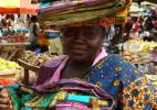 Торговка на рынке Макола, Аккра, Гана