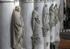 Колонны со статуями в соборе Св. Румбольта