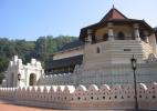 Храм Зуба Будды в городе Канди в Шри-Ланке